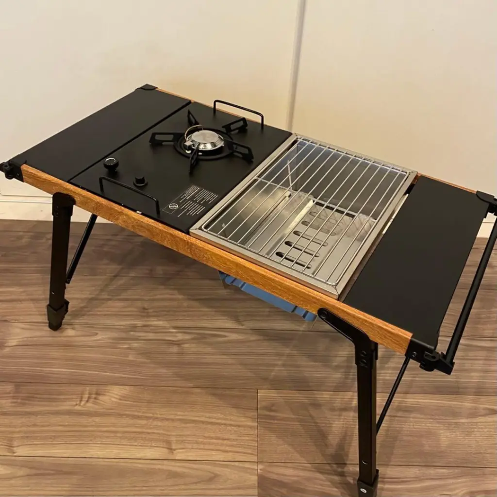 CAMPING TABLE WITH STOVE.1.webp