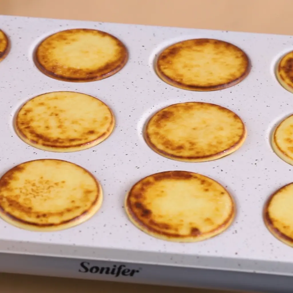 Sonifer SF-6103 Household 1200W Hot Sale Plates Round .1.webp