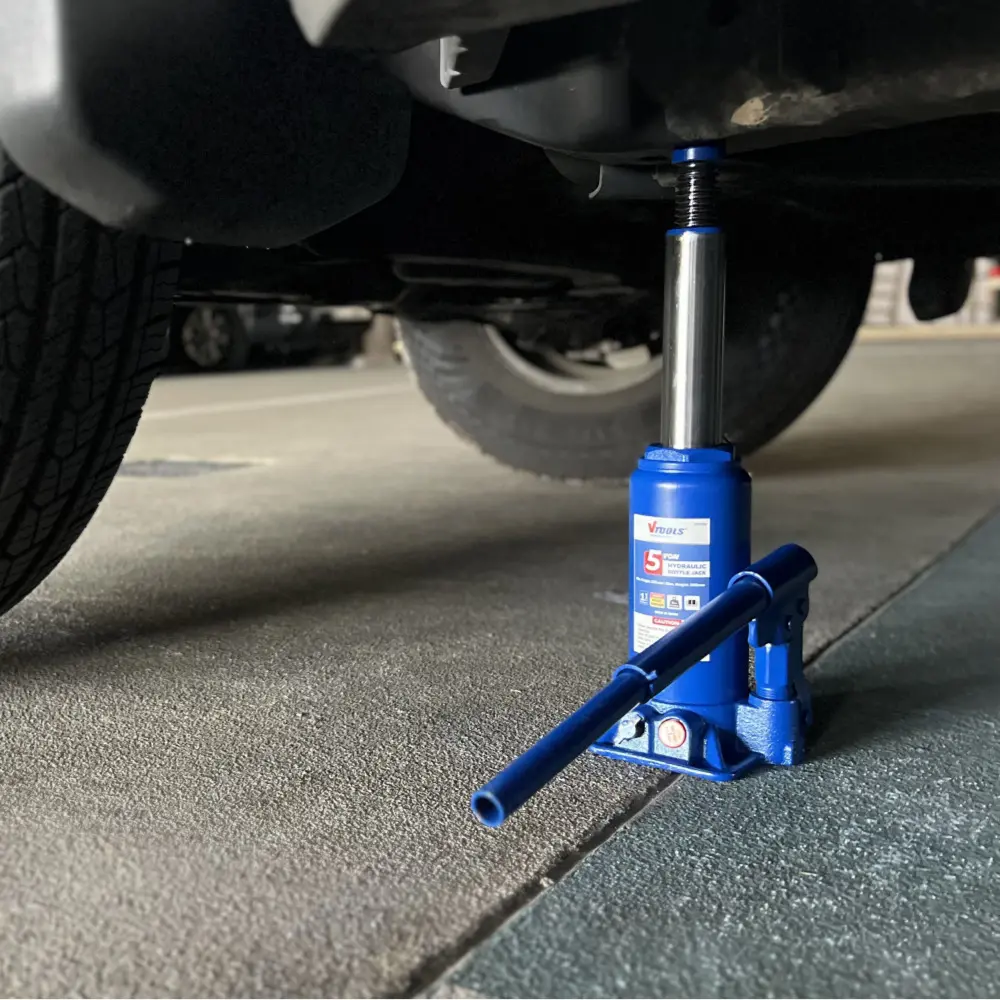 VTOOLS 5-Ton Hydraulic Bottle Jack with Carrying Case..webp