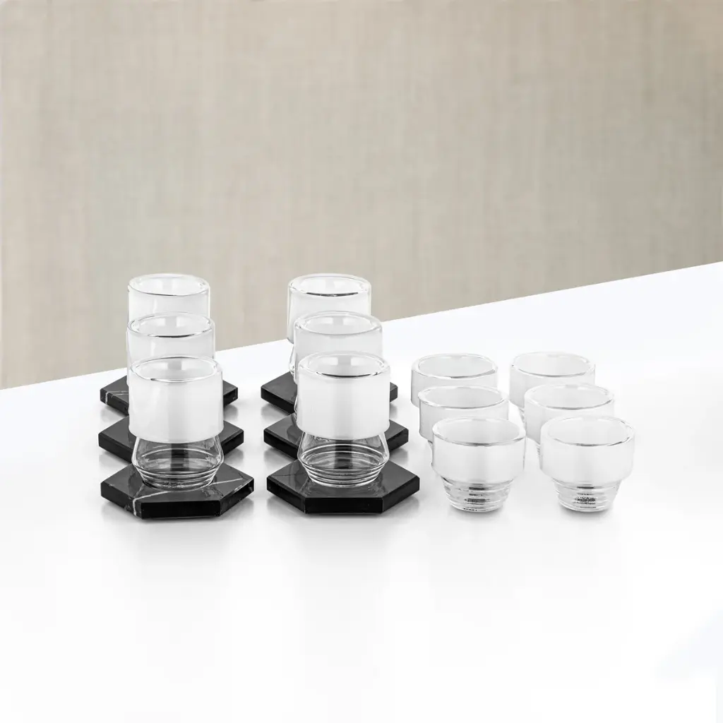 18 PCS TEA SET WH/BL GLS2630076